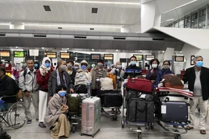 Công dân Việt Nam được phép về nước không cần giấy xác nhận