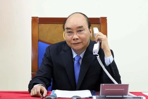 Thủ tướng điện đàm với thủ tướng Ấn Độ về dịch COVID-19