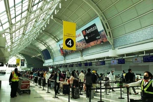 Đưa 343 công dân Việt Nam từ Canada về nước