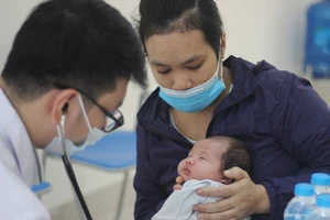 Khám sàng lọc miễn phí tim bẩm sinh cho trẻ em đất Cảng