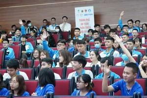 Chấm dứt đỗ lỗi phụ nữ khi chính họ là nạn nhân của quấy rối 