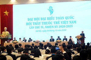 Tuyên dương 10 thầy thuốc trẻ Việt Nam tiêu biểu năm 2020