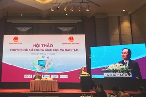 Bộ trưởng Nhạ: Dịch COVID-19 tạo động lực để chuyển đổi số