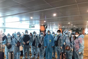 Dịch ở Myanmar phức tạp, Việt Nam đưa 390 công dân về nước
