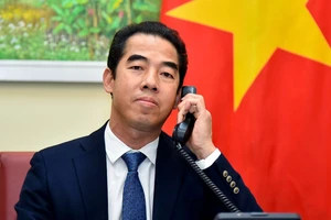 Việt Nam mong nước Anh tạo điều kiện cung ứng vắc xin 