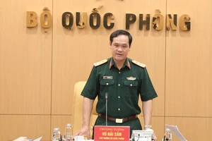 Bộ Quốc phòng: Dự kiến đến cuối năm tiêm đủ 2 mũi vaccine toàn quân