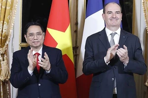 Pháp sẽ hỗ trợ thêm cho Việt Nam 970.000 liều vaccine phòng COVID-19 