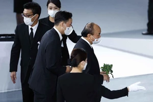 Chủ tịch nước Nguyễn Xuân Phúc dự Lễ Quốc tang cố Thủ tướng Nhật Bản Shinzo Abe