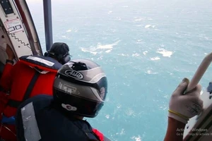 Bộ Quốc phòng chỉ đạo các lực lượng tìm kiếm thuyền viên mất tích trên biển Bình Thuận