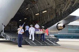 Bàn giao hài cốt quân nhân Mỹ mất tích trong chiến tranh Việt Nam