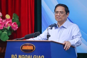 Thủ tướng yêu cầu phát huy tinh thần trách nhiệm cao nhất vì lợi ích quốc gia