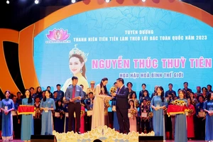 Hoa hậu Thùy Tiên là một trong những thanh niên tiên tiến làm theo lời Bác