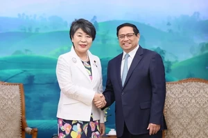 Thủ tướng đề nghị Nhật Bản hỗ trợ Việt Nam xây dựng nền kinh tế độc lập, tự chủ