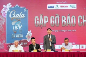 NSƯT Xuân Hinh không làm diễn viên mà trở thành ca sĩ trong 'Gala Tết Quê hương'