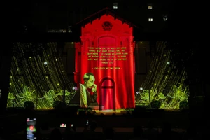 Ấn tượng hình ảnh trình chiếu phim 3D mapping của ngành TT&TT