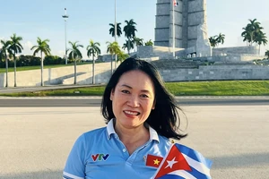 Nhà báo Tạ Bích Loan của 'Người đương thời' nghỉ hưu 