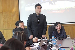 NSND Đặng Thái Sơn tặng mẹ những bản nhạc ưa thích tại 'Tiếng đàn còn mãi ngân vang'