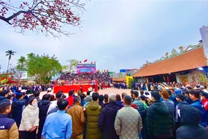 Không tổ chức lễ hội tràn lan gây tốn kém, lãng phí thời gian, tiền bạc