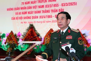 Đại tướng Phan Văn Giang chúc mừng sự trưởng thành, lớn mạnh của lực lượng Không quân 