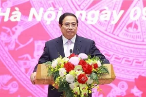 Thủ tướng biểu dương lực lượng hỗ trợ Myanmar khắc phục hậu quả động đất