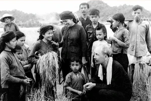 Chủ tịch Hồ Chí Minh, con người của thời cuộc