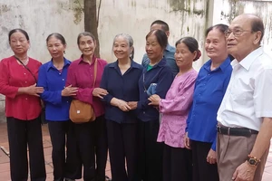 Những người đặc biệt thắp hương tưởng nhớ cố Tổng Bí thư Nguyễn Phú Trọng