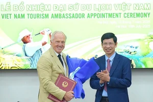 Huyền thoại golf Greg Norman tiếp tục làm Đại sứ Du lịch Việt Nam 