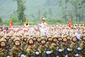 Tối nay tổng hợp luyện diễu binh, diễu hành ở Quảng trường Ba Đình