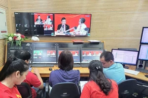 Trực tiếp chương trình chính luận kéo dài 80 tiếng 'Hành trình vĩ đại'