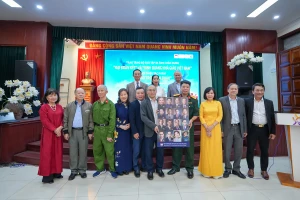 Phục dựng di ảnh chân dung 8 lãnh đạo của Mặt trận Dân tộc Thống nhất Việt Nam