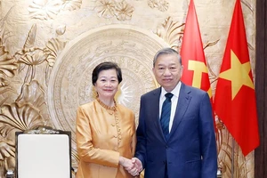 Tổng Bí thư tiếp Đại sứ Campuchia đến chào từ biệt