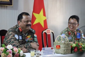 Tư lệnh Phái bộ Gìn giữ Hòa bình Liên hợp quốc coi mình như công dân Việt Nam