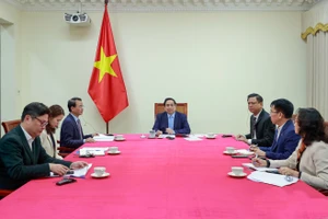 Thủ tướng Phạm Minh Chính điện đàm với Thủ tướng Kuwait