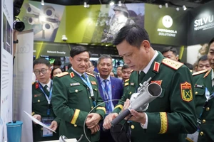 Việt Nam tham dự Triển lãm Quốc phòng châu Á và An ninh quốc gia châu Á