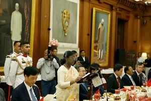 Tổng thống Ấn Độ chủ trì tiệc chiêu đãi Tổng Bí thư, Chủ tịch nước Tô Lâm