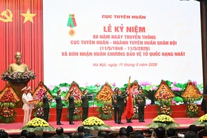 Cục Tuyên huấn đón nhận Huân chương Bảo vệ Tổ quốc hạng Nhất 