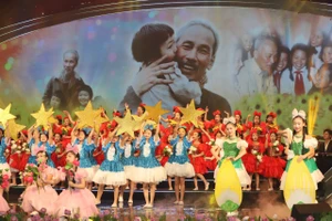 Đêm nghệ thuật 'Sáng mãi tên Người': Kết nối thế hệ bằng âm nhạc hiện đại về Bác