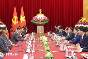 Thường trực Ban Bí thư Trần Cẩm Tú tiếp các Trưởng Đoàn chính đảng các nước Đông Nam Á