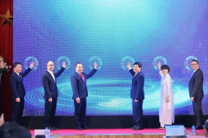Việt Nam có Trung tâm quốc gia hỗ trợ sản xuất thử chip bán dẫn đầu tiên