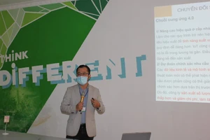 Người bệnh hưởng nhiều lợi ích khi ngành dược chuyển đổi số 