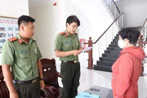 1 phụ nữ bị phạt vì lên Facebook công kích chính quyền