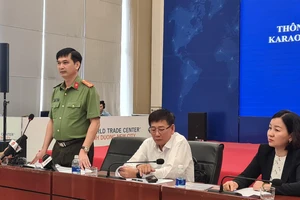 Nhiều phòng karaoke chốt cửa khi xảy ra vụ cháy 33 người chết ở Bình Dương