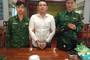 Qua Campuchia đánh bạc, mua mang ma túy về Việt Nam thì bị bắt