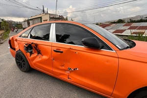 Xe của ca sĩ Cao Thái Sơn tông vào tàu hỏa ở Đà Lạt