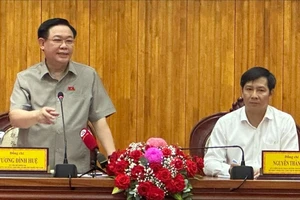 Chủ tịch Quốc hội Vương Đình Huệ làm việc với tỉnh Tây Ninh 