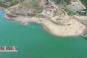 Gần 4 tháng không mưa, nước hồ thủy điện Đồng Nai 2 sụt kỷ lục