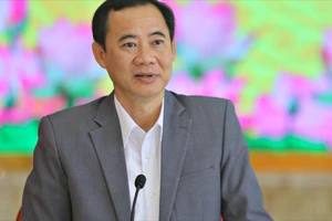 Quyền Bí thư Tỉnh uỷ Lâm Đồng Nguyễn Thái Học làm việc với Bộ Chỉ huy quân sự tỉnh