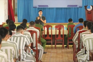 Hiếu PC truyền cảm hứng cho phạm nhân hoàn lương