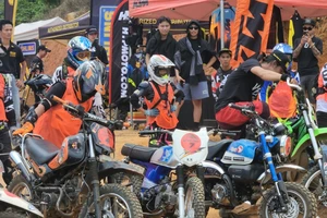 Dù có lệnh hoãn, các tay đua xe địa hình vẫn tập trung về Lâm Đồng đua xe trái phép