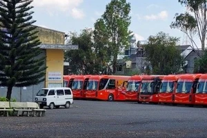 Thiếu lãnh đạo ký chứng nhận, đăng kiểm xe Lâm Đồng gặp khó